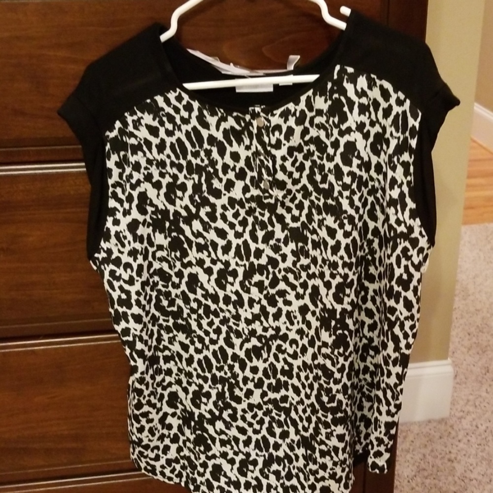 New York & Company black animal print top